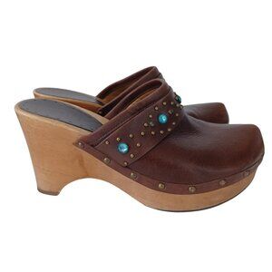 Gianni‎ Bini Leather Clog Mules Brown Leather Blue Rhinestone Studs Womens 7.5